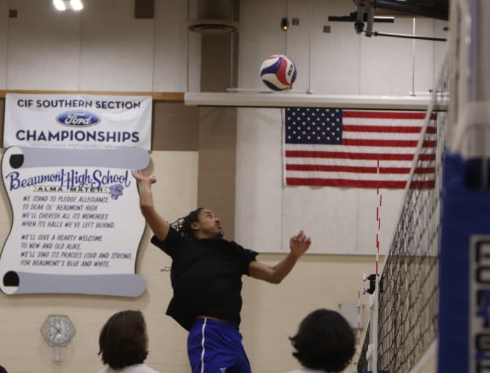 Beaumont Damon Potter volleyball 2023 by John Murphy040420236